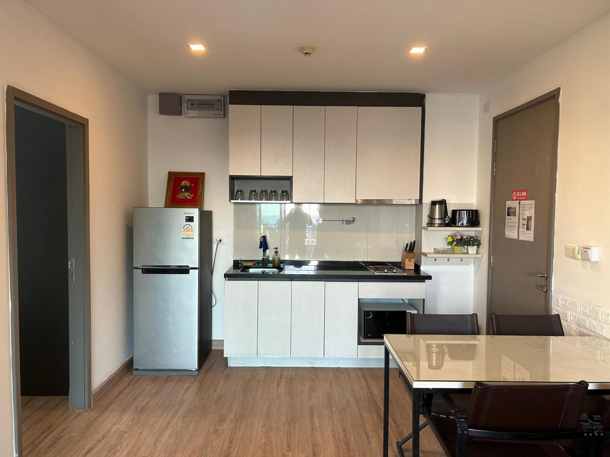 Apartment The Base By Leya Pattaya